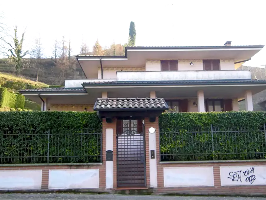 Immagine 11 di Villa in vendita  in Via Rinarolo a Tortona