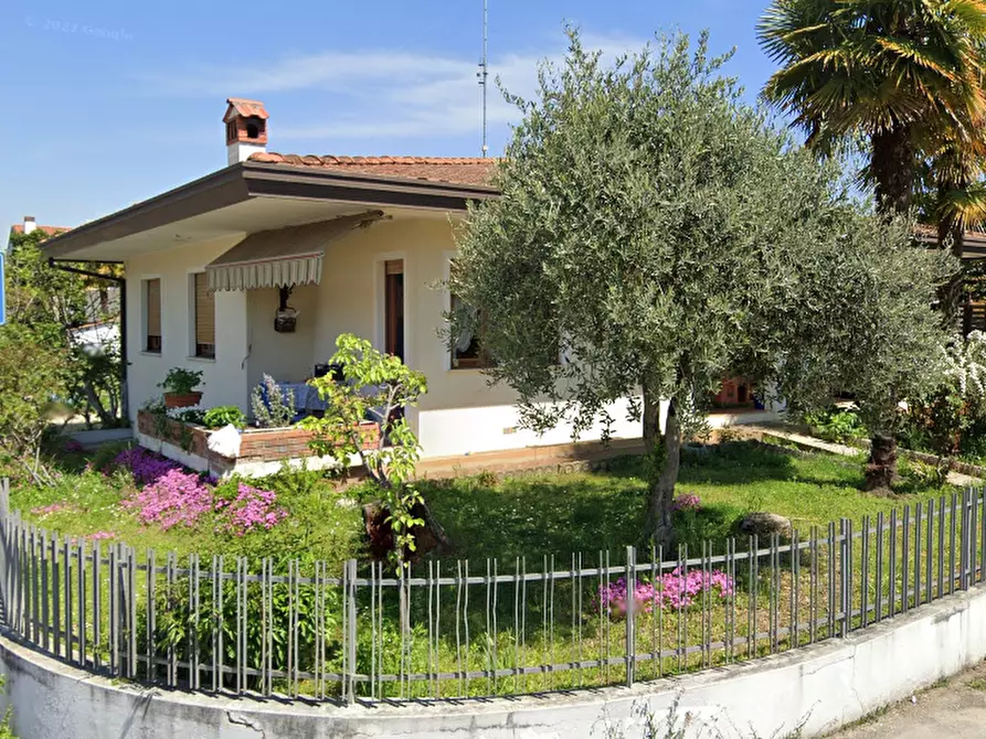 Immagine 12 di Villa in vendita  in Via Piemonte a Porcia