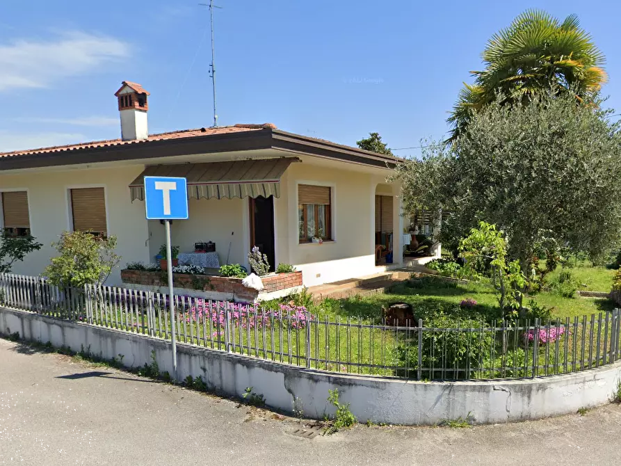 Immagine 13 di Villa in vendita  in Via Piemonte a Porcia