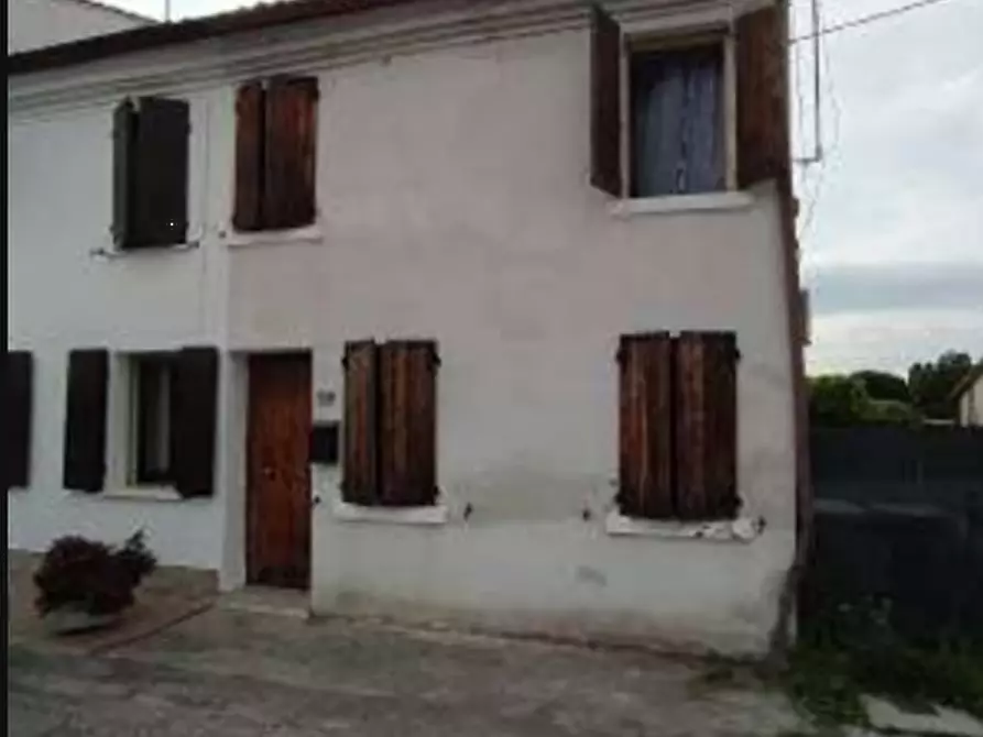 Immagine 5 di Casa indipendente in vendita  in Via Primo Maggio a Polesella