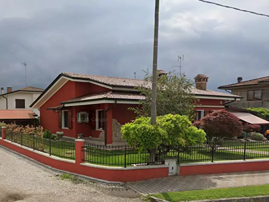 Immagine 3 di Casa indipendente in vendita  in Via E. Sarti a Ficarolo