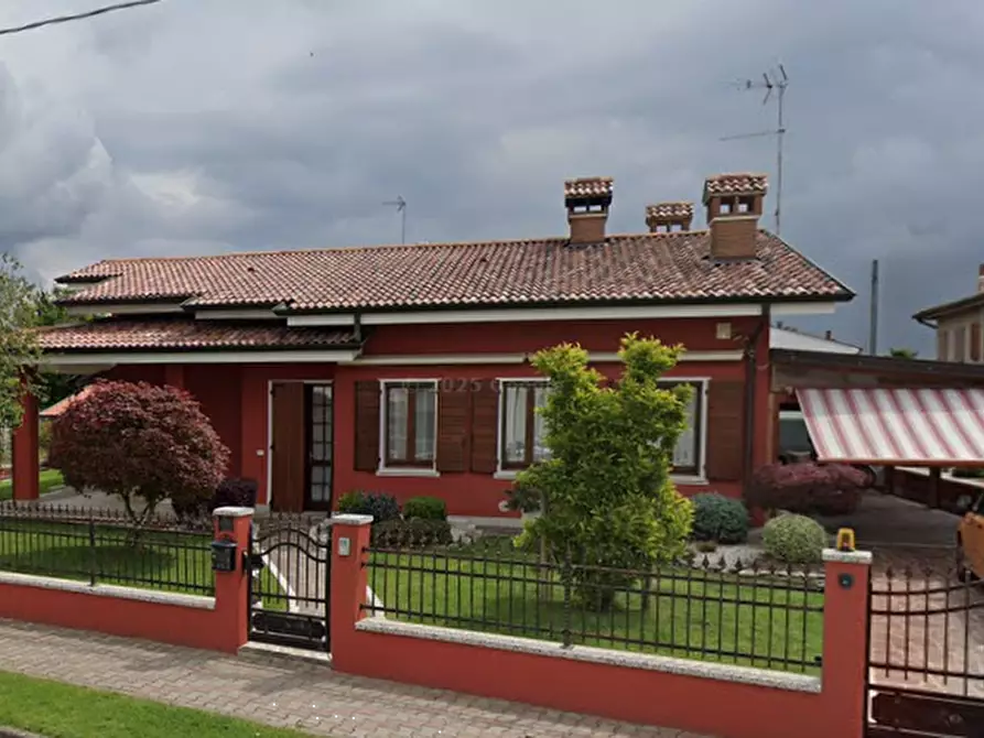 Immagine 12 di Casa indipendente in vendita  in Via E. Sarti a Ficarolo