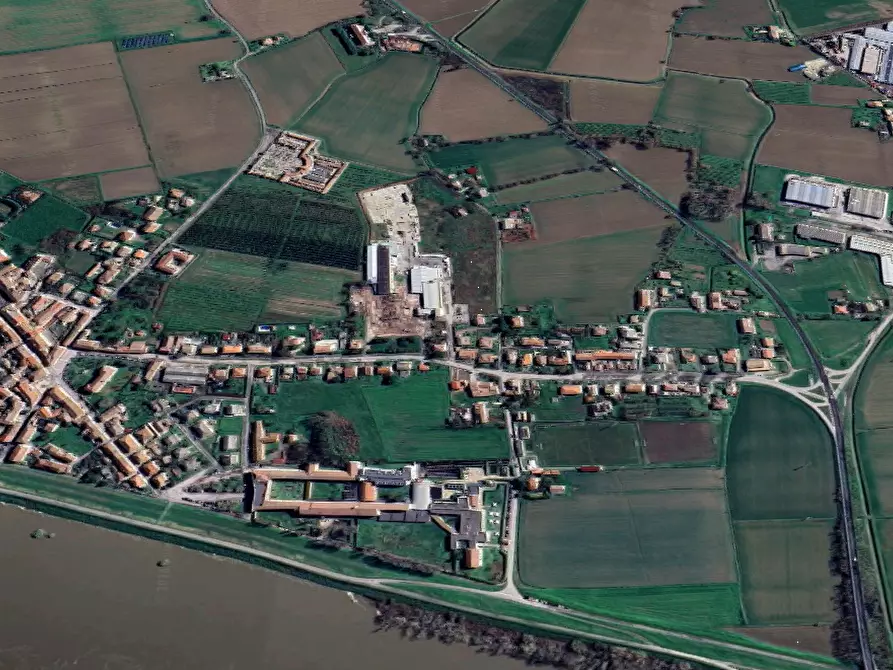 Immagine 23 di Casa indipendente in vendita  in Via E. Sarti a Ficarolo