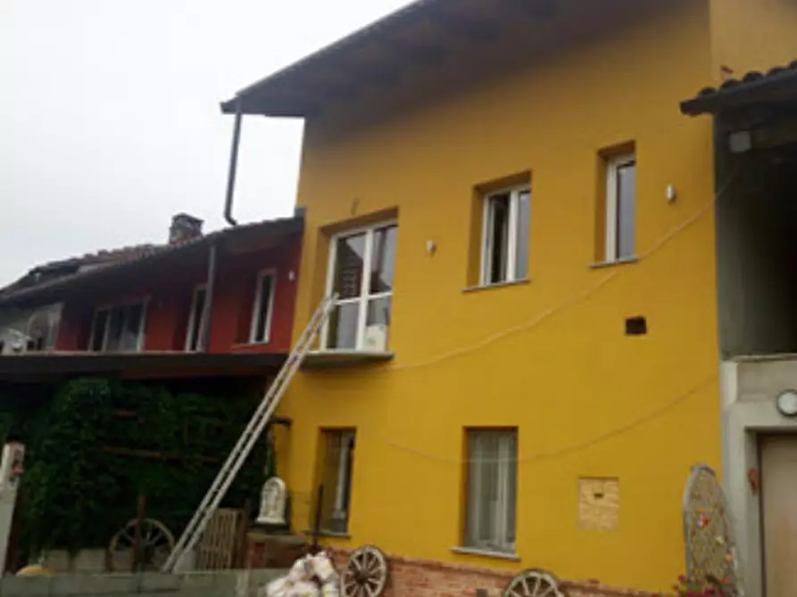 Immagine 4 di Casa indipendente in vendita  in Vicolo E. Barosso a Viale D'asti