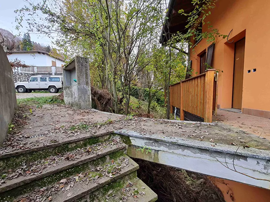 Immagine 9 di Appartamento in vendita  in Via Camarelli a San Giovanni Bianco