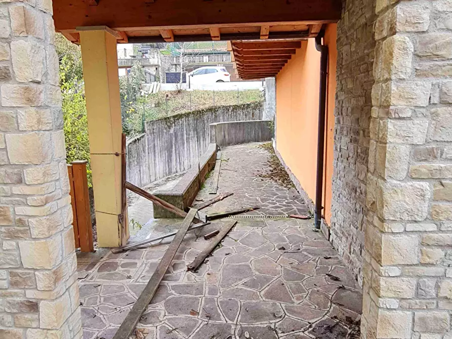 Immagine 10 di Appartamento in vendita  in Via Camarelli a San Giovanni Bianco