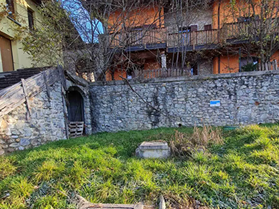 Immagine 11 di Appartamento in vendita  in Via Camarelli a San Giovanni Bianco