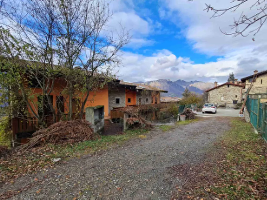 Immagine 9 di Appartamento in vendita  in  Via Camarelli a San Giovanni Bianco