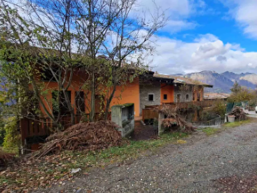 Immagine 10 di Appartamento in vendita  in  Via Camarelli a San Giovanni Bianco