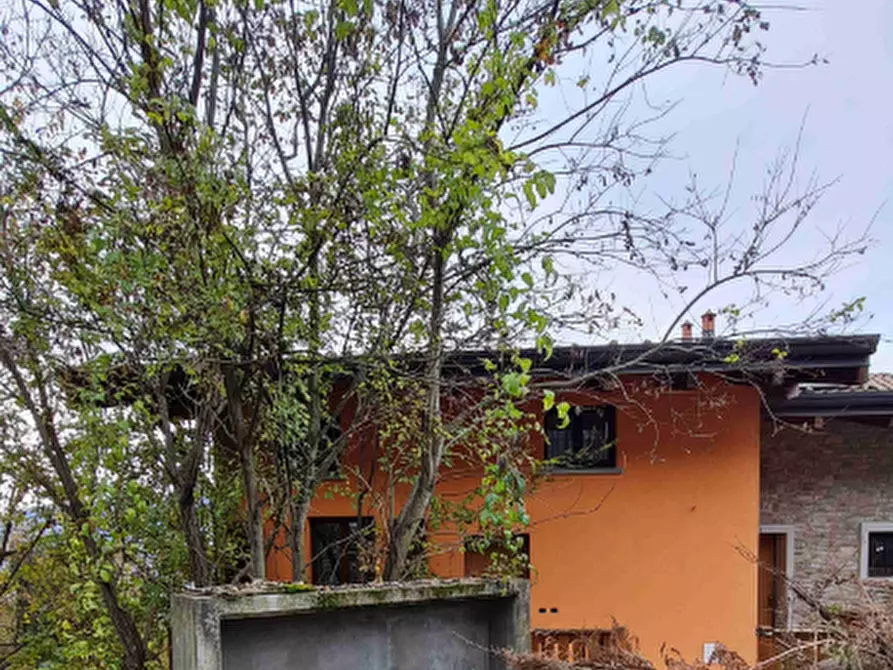 Immagine 11 di Appartamento in vendita  in  Via Camarelli a San Giovanni Bianco