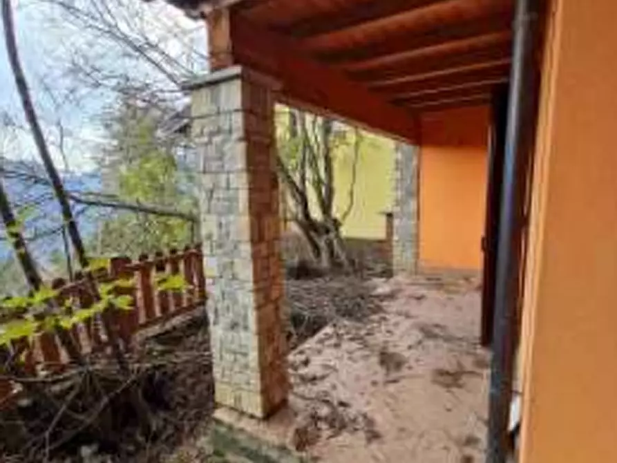 Immagine 4 di Appartamento in vendita  in  Via Camarelli a San Giovanni Bianco