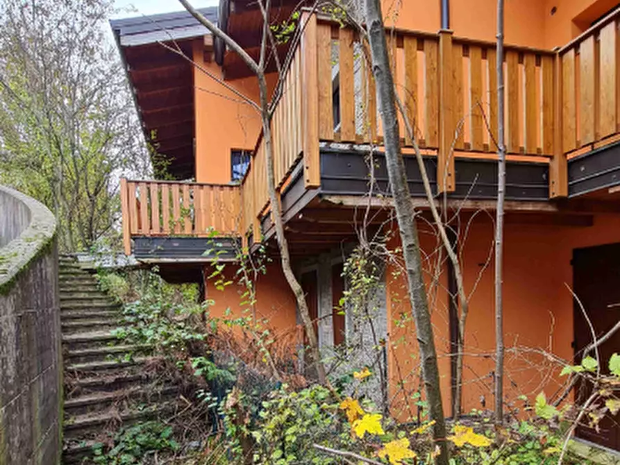 Immagine 10 di Appartamento in vendita  in  Via Camarelli a San Giovanni Bianco