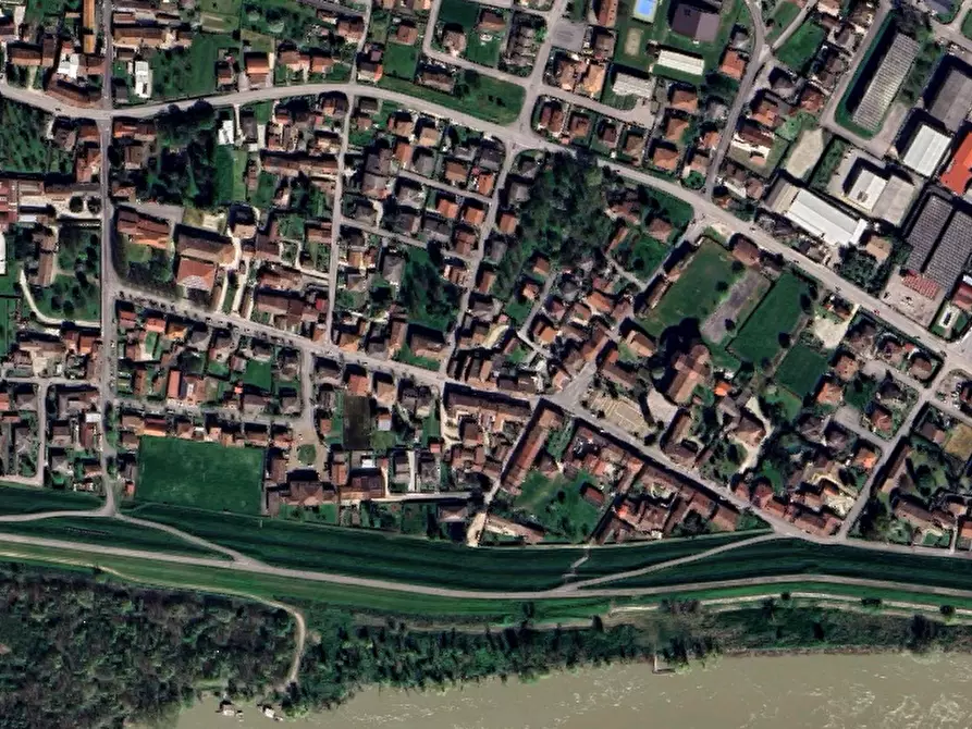 Immagine 19 di Porzione di casa in vendita  in Via Garibaldi  a Melara