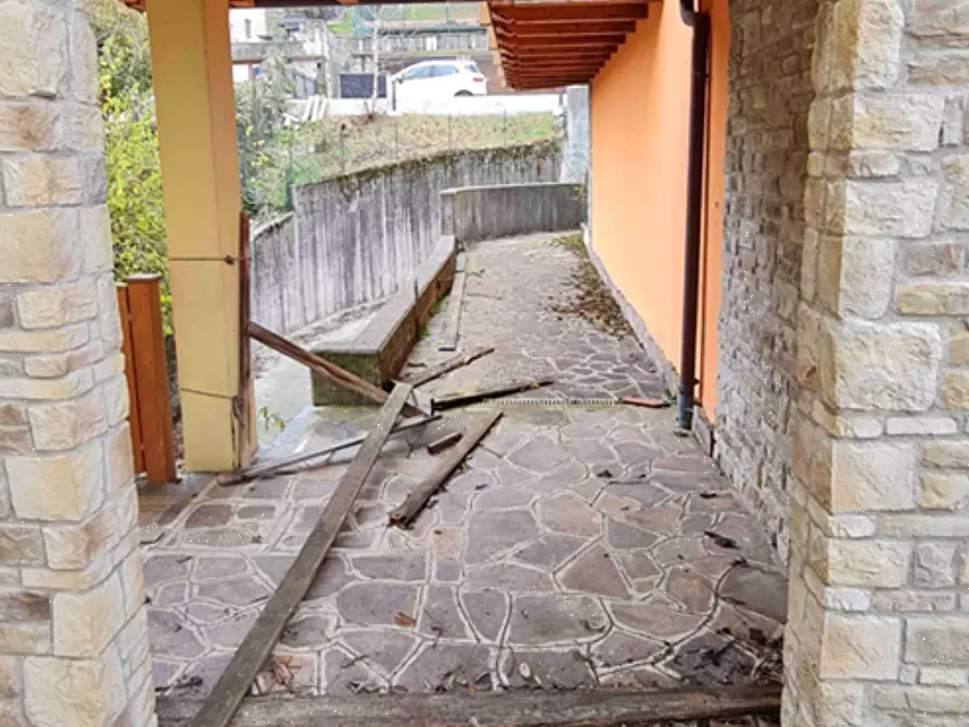 Immagine 7 di Appartamento in vendita  in Via Camarelli  a San Giovanni Bianco