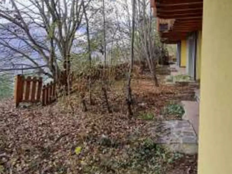 Immagine 12 di Appartamento in vendita  in Via Camarelli  a San Giovanni Bianco