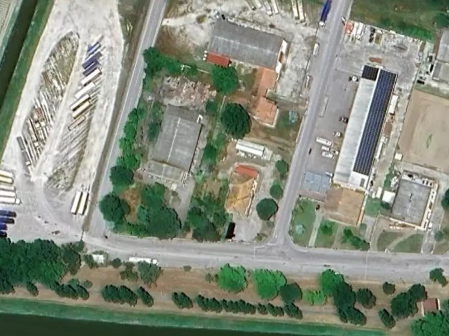 Immagine 18 di Appartamento in vendita  in Viale dell'Artigianato a Codigoro