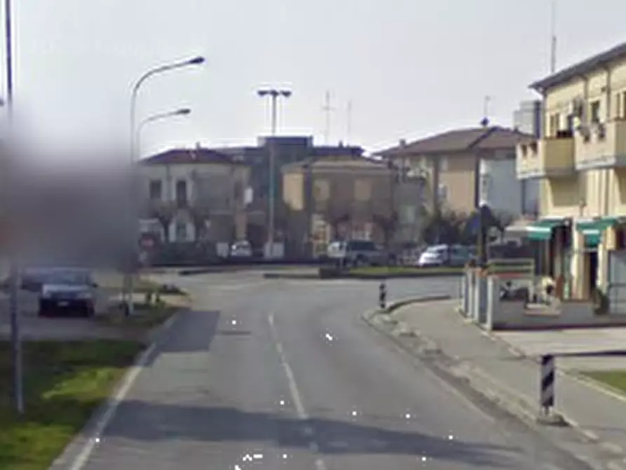 Immagine 21 di Appartamento in vendita  in Via delle Venezie a Tresignana