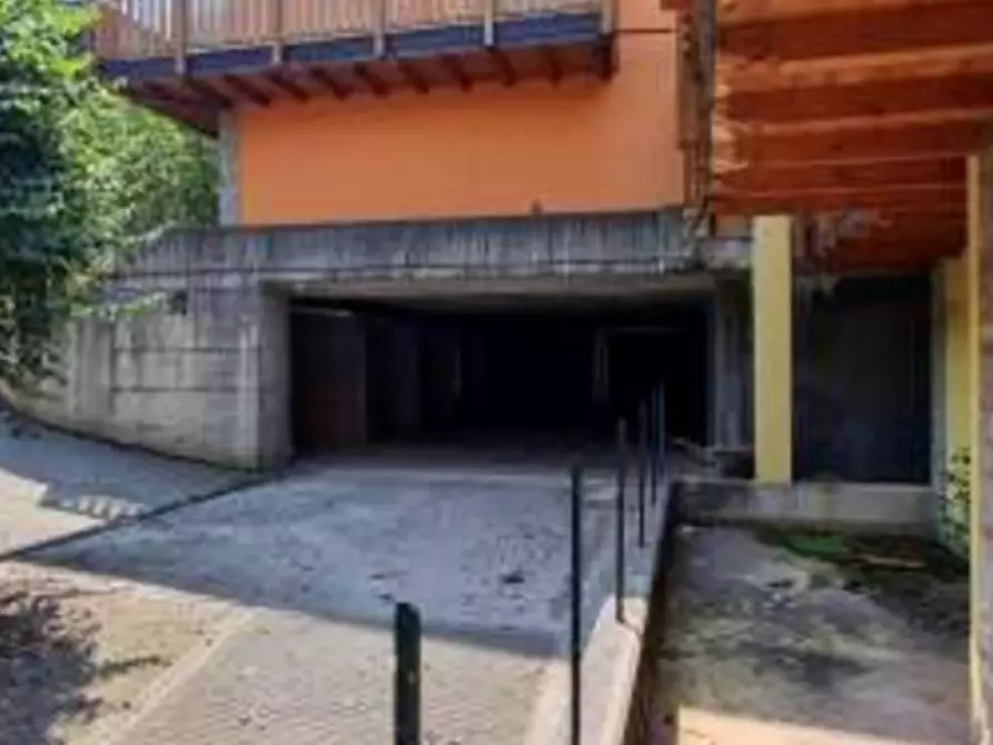 Immagine 4 di Appartamento in vendita  in Via Camarelli a San Giovanni Bianco