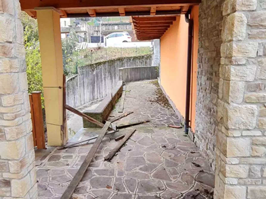 Immagine 9 di Appartamento in vendita  in Via Camarelli a San Giovanni Bianco