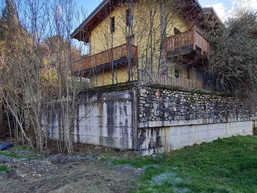 Immagine 13 di Appartamento in vendita  in Via Camarelli a San Giovanni Bianco