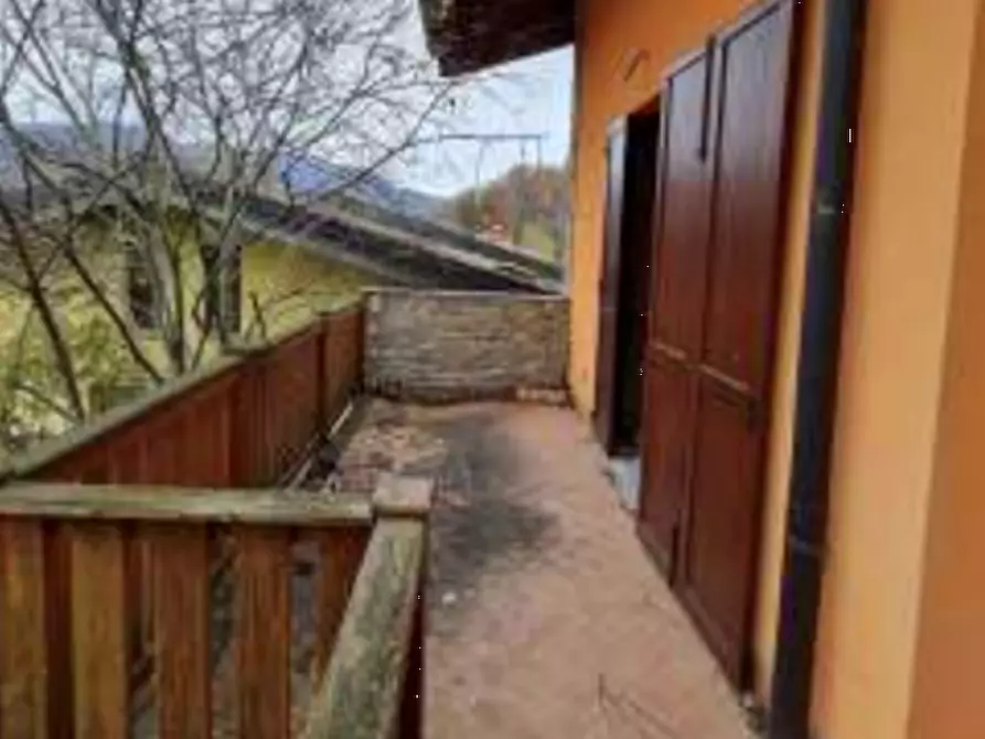 Immagine 14 di Appartamento in vendita  in Via Camarelli a San Giovanni Bianco