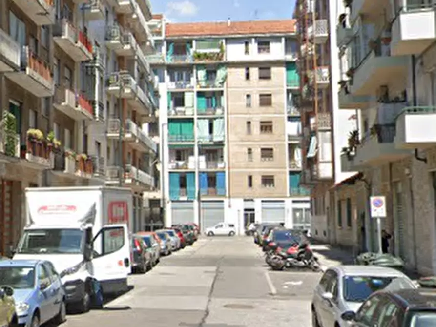 Immagine 6 di Appartamento in vendita  in Via Michele Amari  a Torino