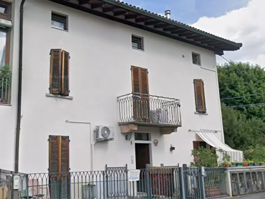 Immagine 1 di Appartamento in vendita  in Via Guglielmo Marconi  a Brinzio