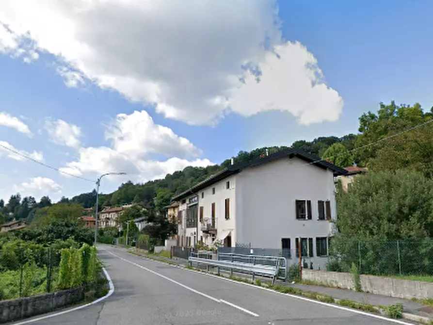 Immagine 19 di Appartamento in vendita  in Via Guglielmo Marconi  a Brinzio