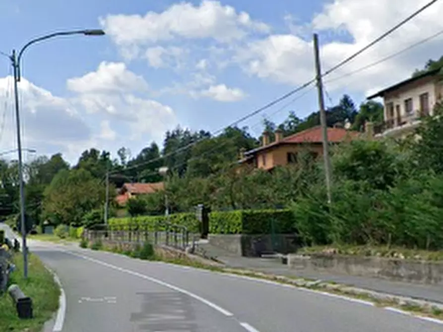 Immagine 23 di Appartamento in vendita  in Via Guglielmo Marconi  a Brinzio