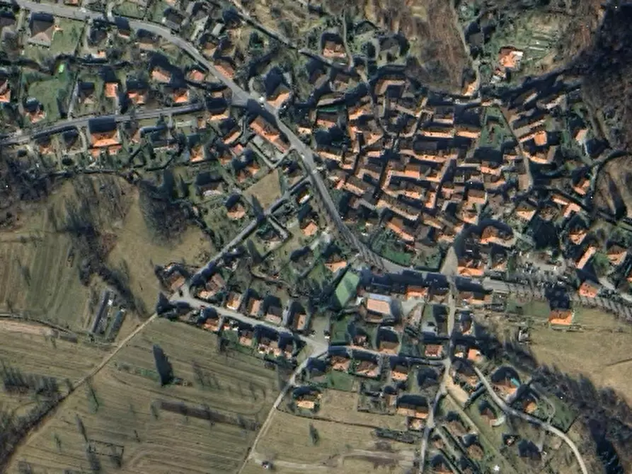 Immagine 28 di Appartamento in vendita  in Via Guglielmo Marconi  a Brinzio