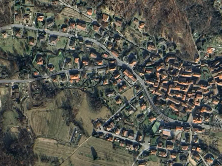 Immagine 29 di Appartamento in vendita  in Via Guglielmo Marconi  a Brinzio