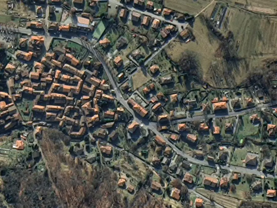 Immagine 31 di Appartamento in vendita  in Via Guglielmo Marconi  a Brinzio