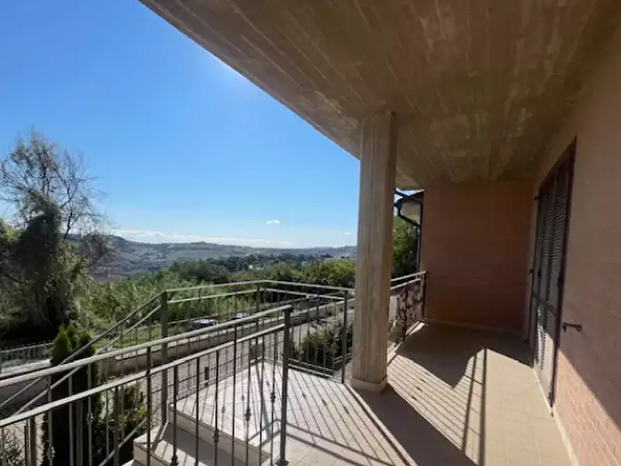 Immagine 17 di Villetta a schiera in vendita  in Strada Roccolo Svampa a Montegranaro