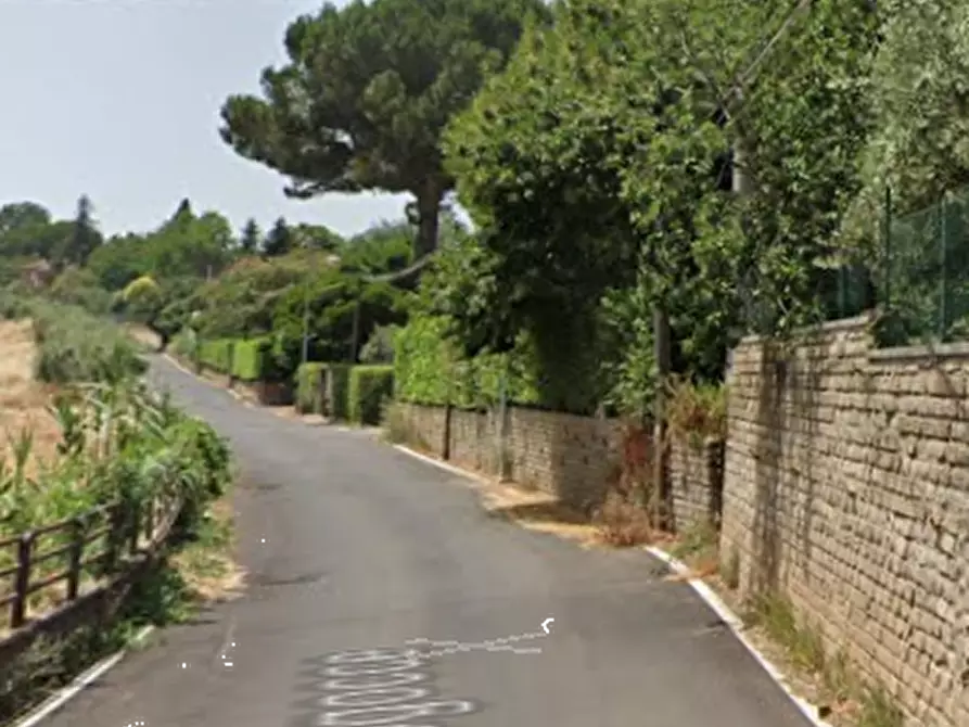 Immagine 14 di Appartamento in vendita  in Piazza Centogocce a Lariano