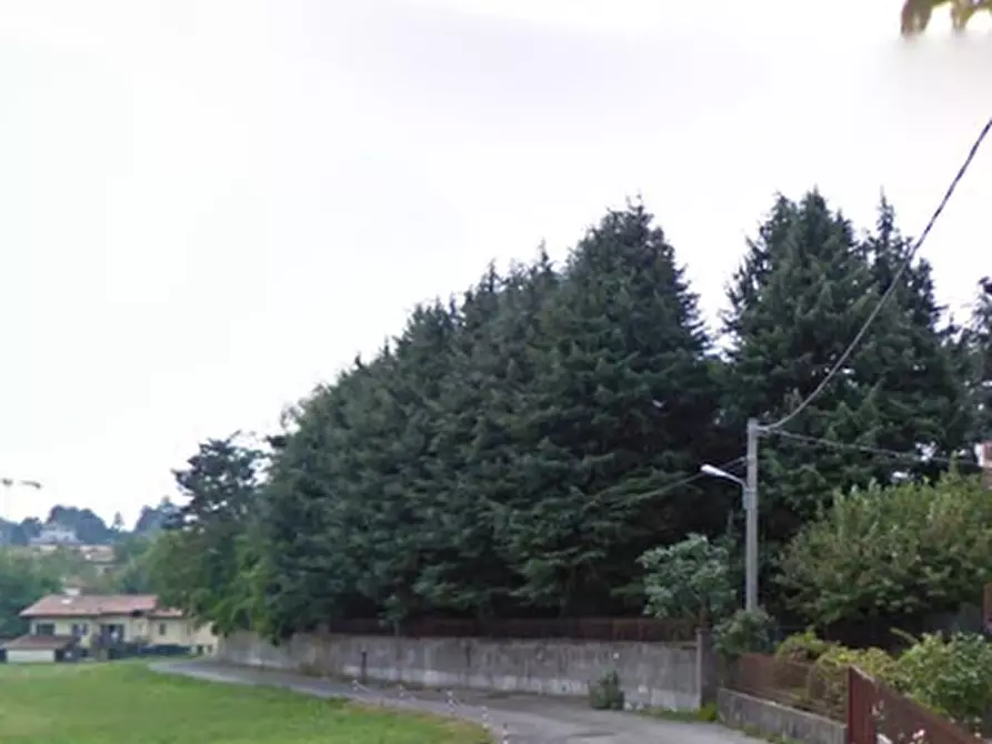 Immagine 11 di Appartamento in vendita  in Via Roncaccio a Olgiate Comasco