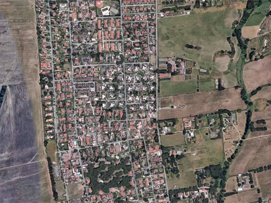 Immagine 10 di Villa in vendita  in Via della Vergine a Ardea