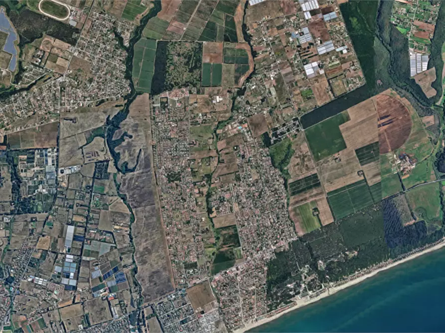 Immagine 12 di Villa in vendita  in Via della Vergine a Ardea