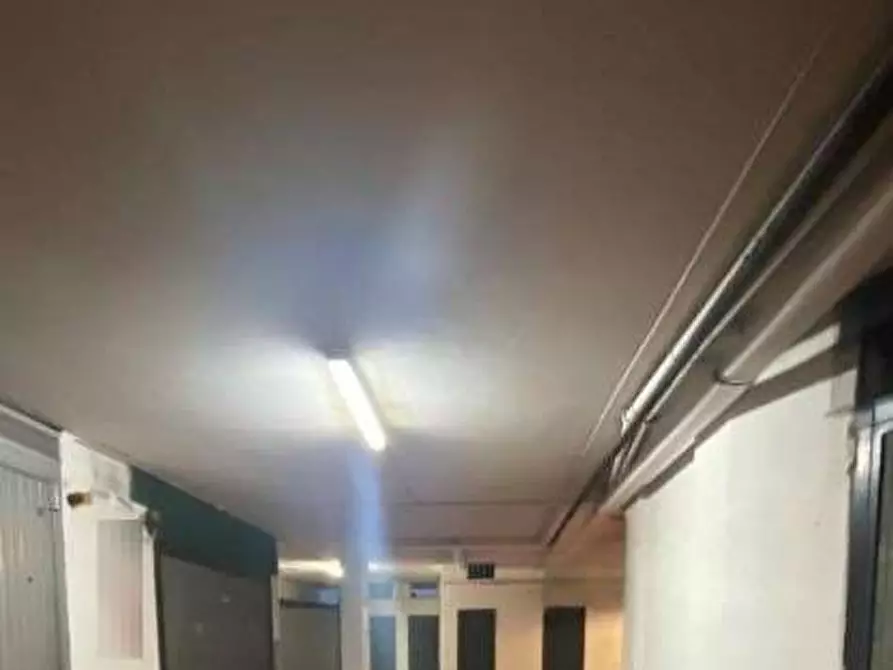 Immagine 8 di Appartamento in vendita  in Via Ronciglione a Roma