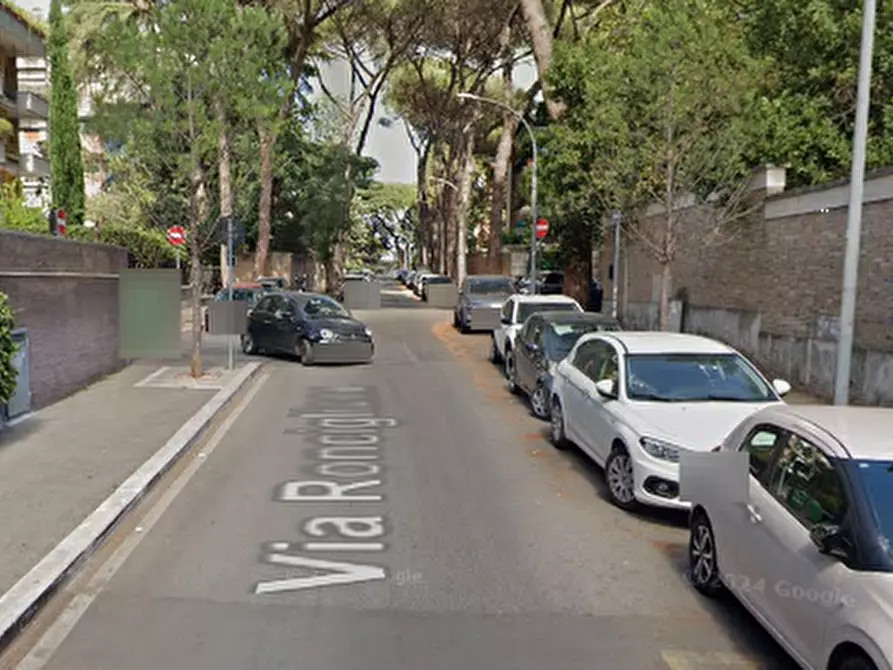 Immagine 10 di Appartamento in vendita  in Via Ronciglione a Roma
