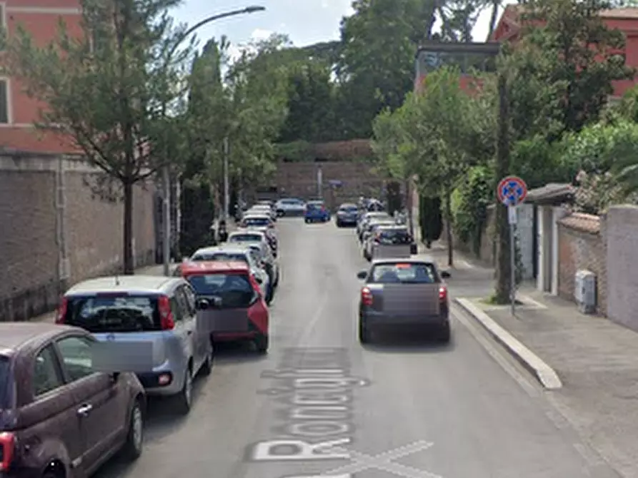 Immagine 11 di Appartamento in vendita  in Via Ronciglione a Roma