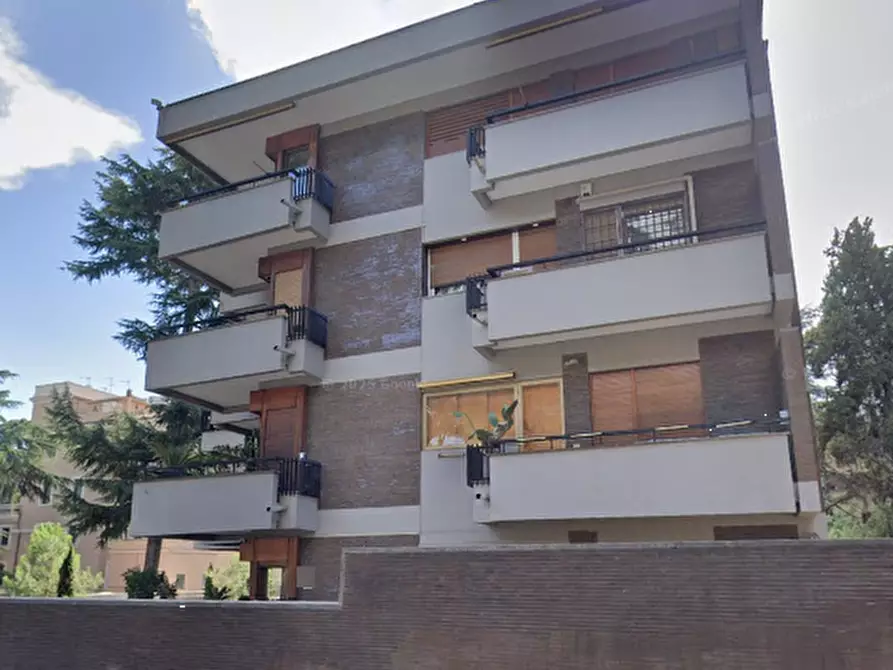 Immagine 3 di Appartamento in vendita  in Via Ronciglione a Roma