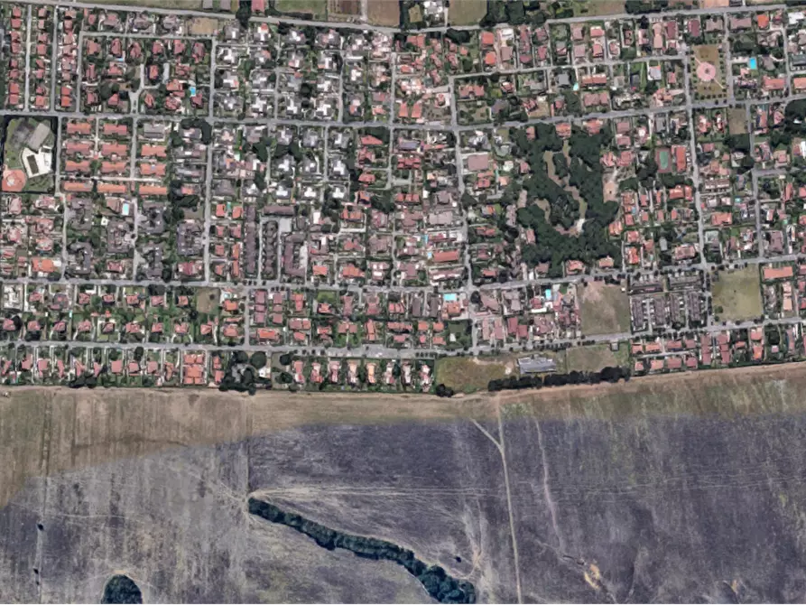 Immagine 16 di Villa in vendita  in Via della Vergine a Ardea