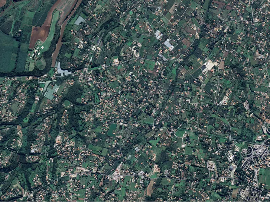 Immagine 2 di Appartamento in vendita  in Piazza Centogocce a Lariano