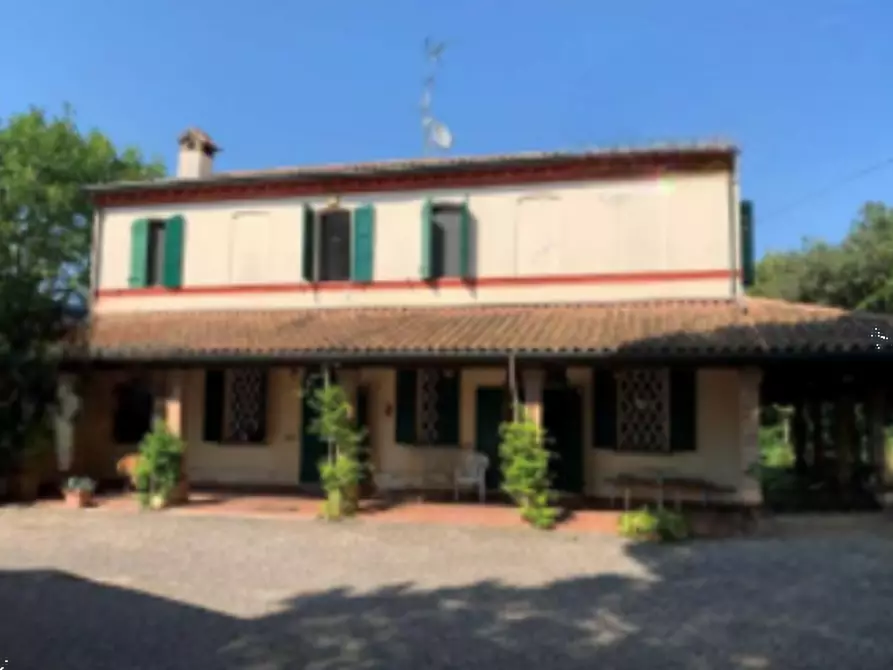 Immagine 1 di Villa in vendita  in  Via Lunetta a Ravenna