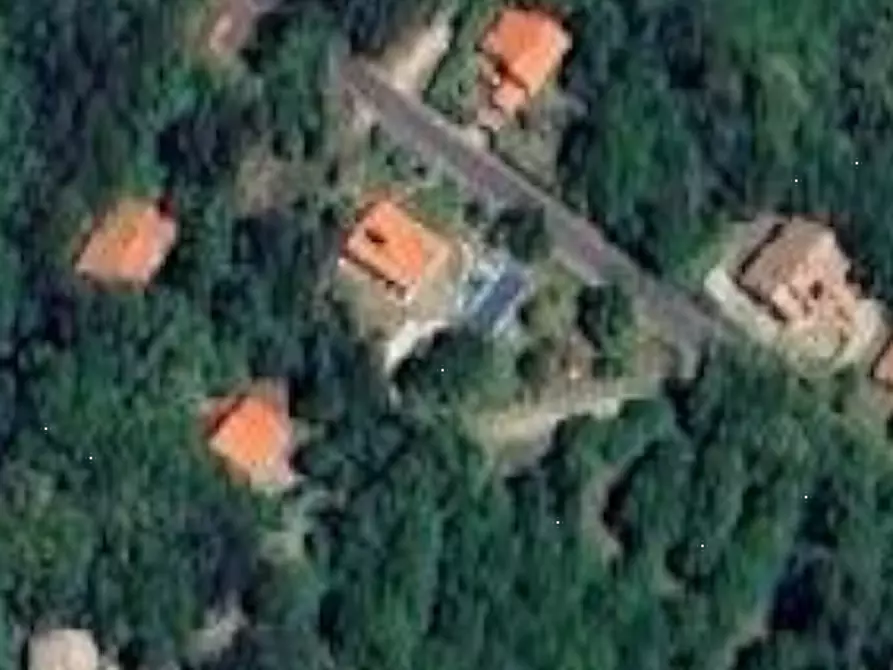 Immagine 11 di Villa in vendita  in Via della Vetta a Santa Fiora