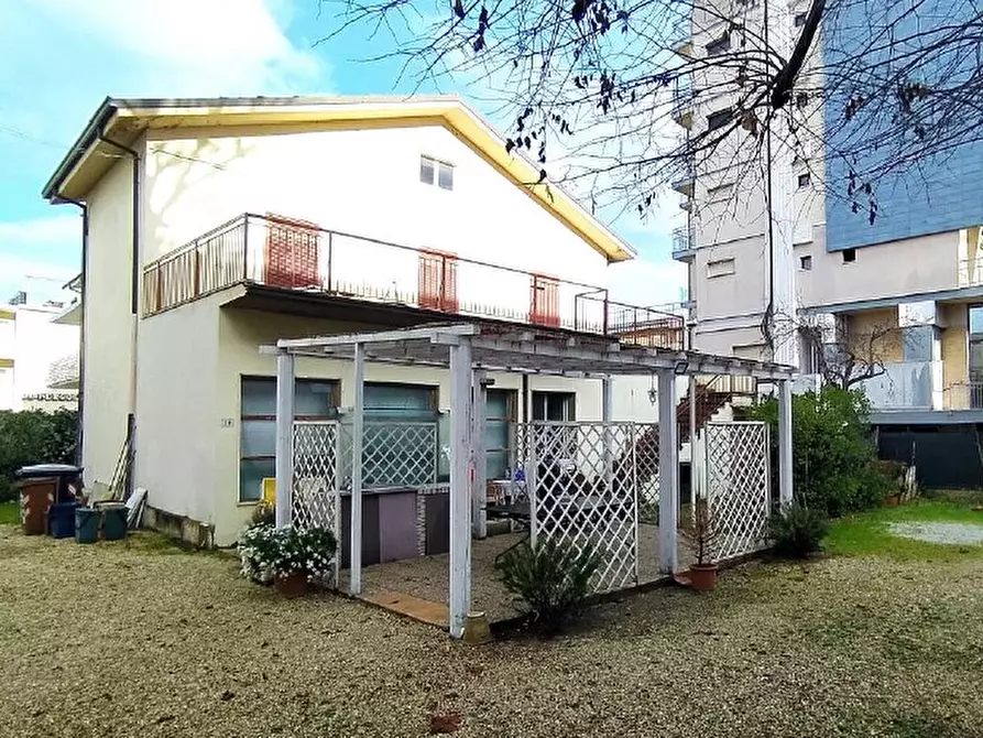 Immagine 5 di Casa indipendente in vendita  in Via Lucio Apuleio a Bellaria-Igea Marina