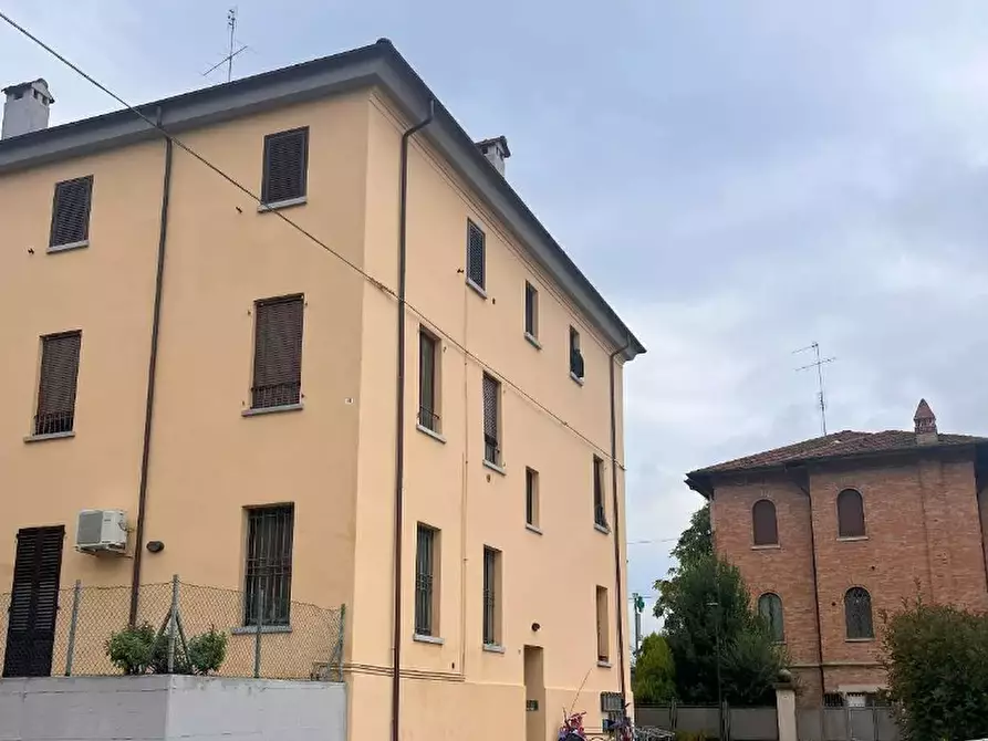Immagine 1 di Appartamento in vendita  in Via della Bassa a Ravenna