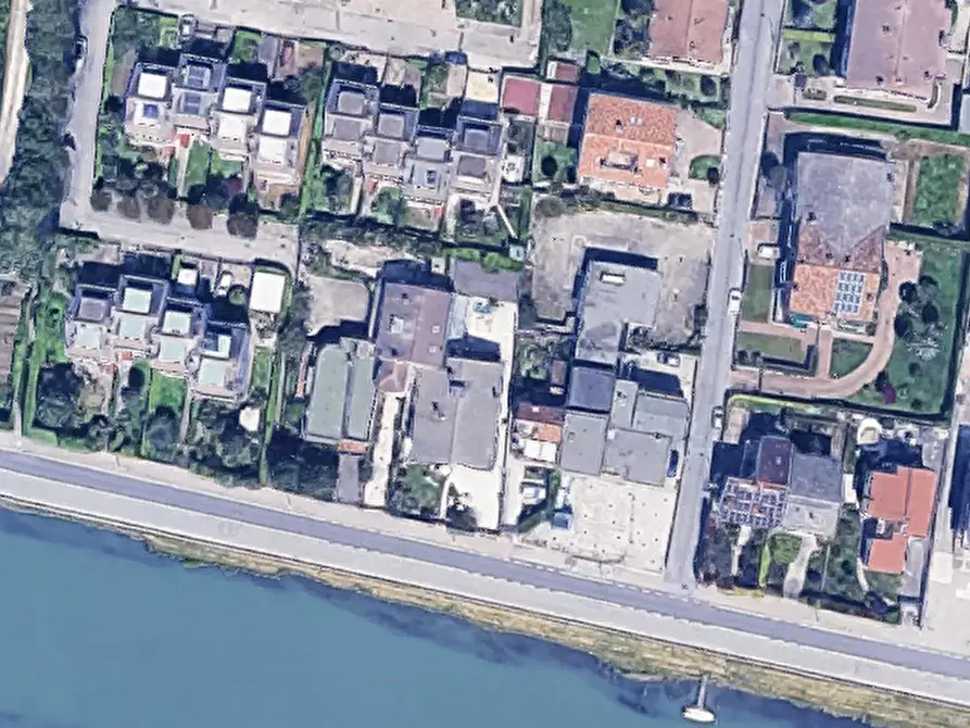 Immagine 10 di Casa indipendente in vendita  in Via Piave Vecchio  a Jesolo