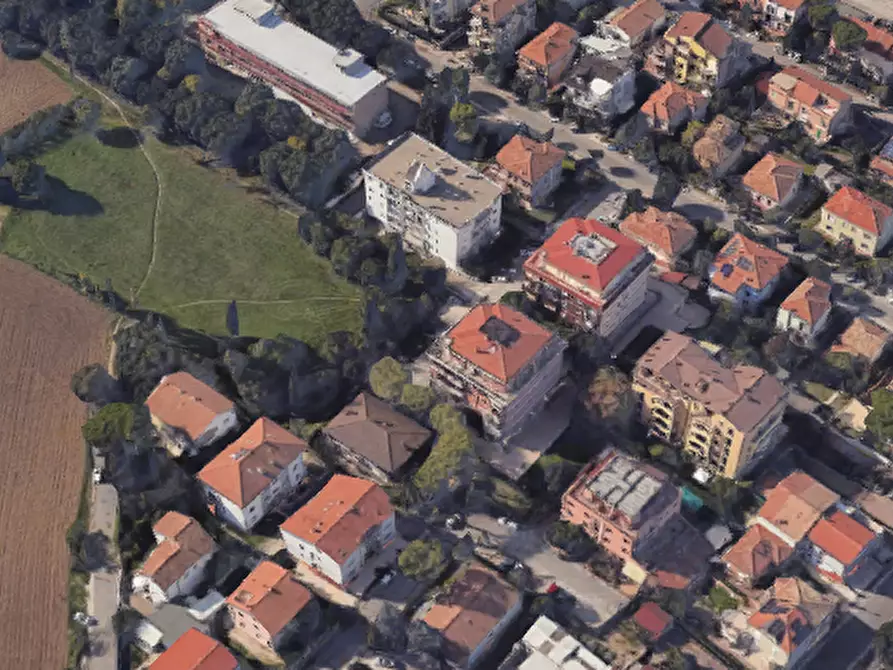 Immagine 26 di Appartamento in vendita  in Via Carlo Poma  a Fano