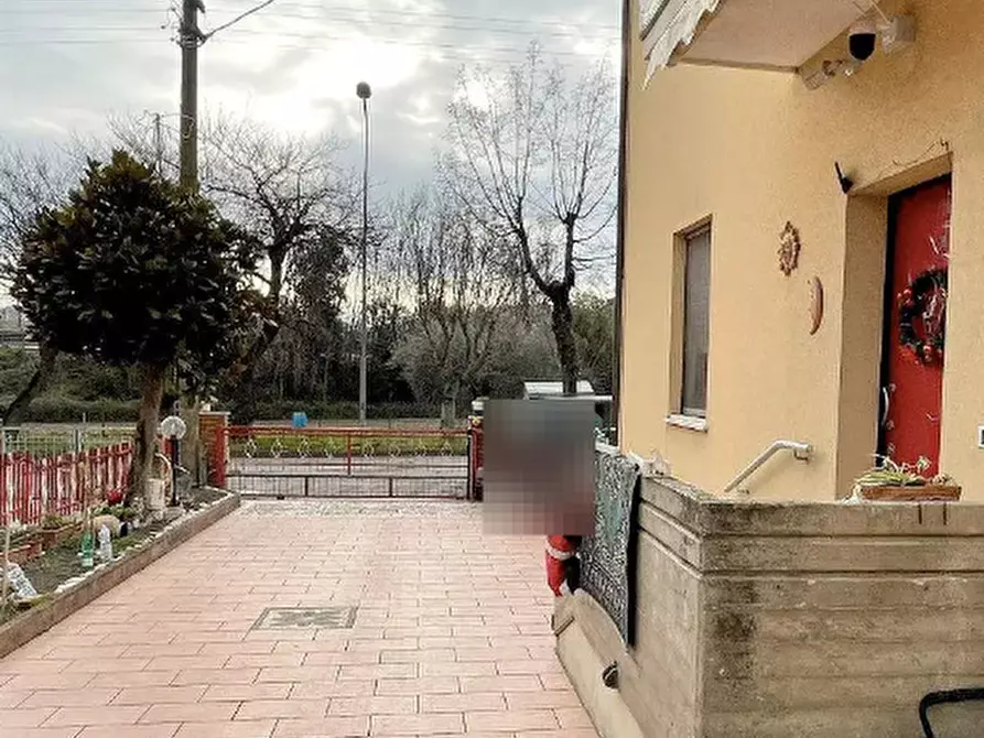 Immagine 10 di Appartamento in vendita  in Via Della Resistenza a Colli Al Metauro